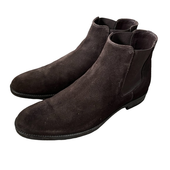 Salvatore Ferragamo Brown Suede Classic Chelsea Boots Side 10 - Picture 7 of 13
